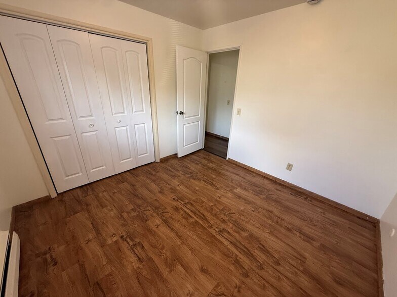 Building Photo - 2506 Brentwood Pky