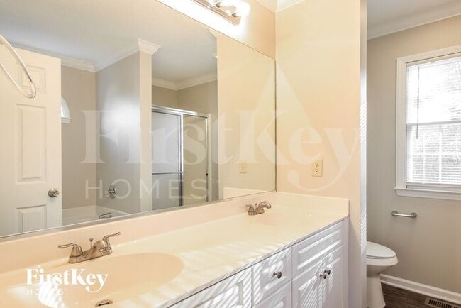 Building Photo - 5523 Westerborne Dr