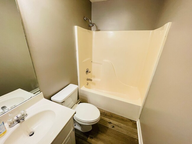 Building Photo - 3BR/2BA For Rent