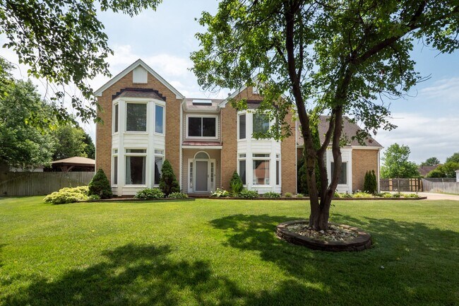 Building Photo - 5 Bedroom, 2.5 Bath Home for Rent in Salem Woods