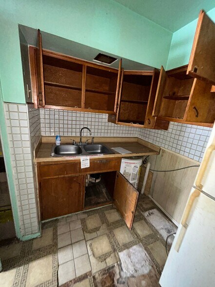 Building Photo - 21 Agnes Dr