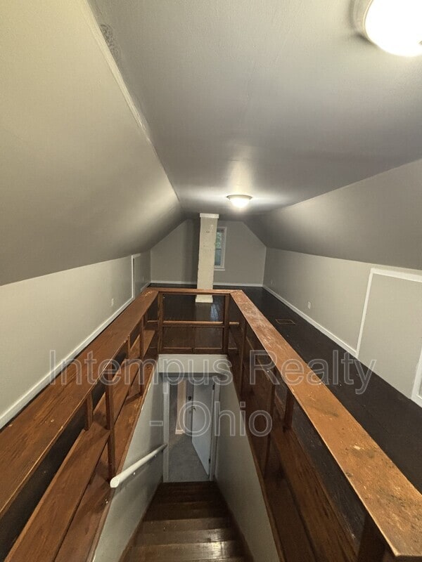 Building Photo - 692 S Wheatland Ave