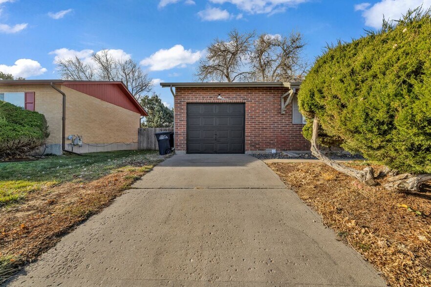 Building Photo - 5545 Elkhart St