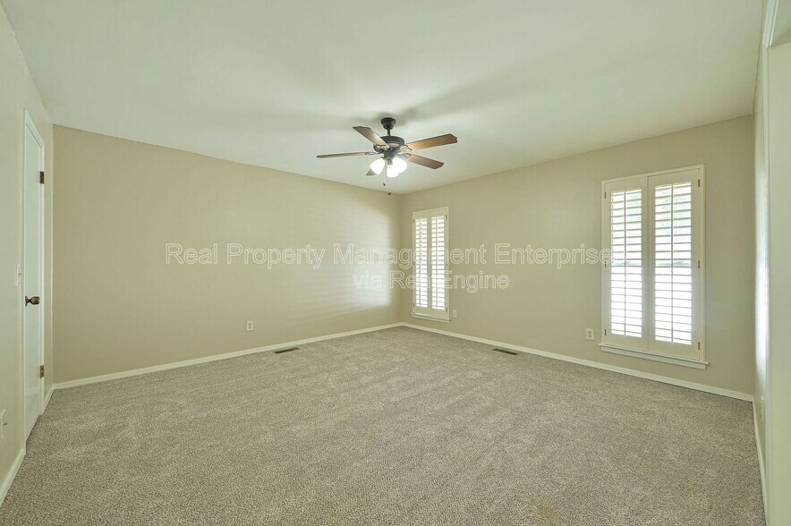 Building Photo - 7016 Stonycreek Dr