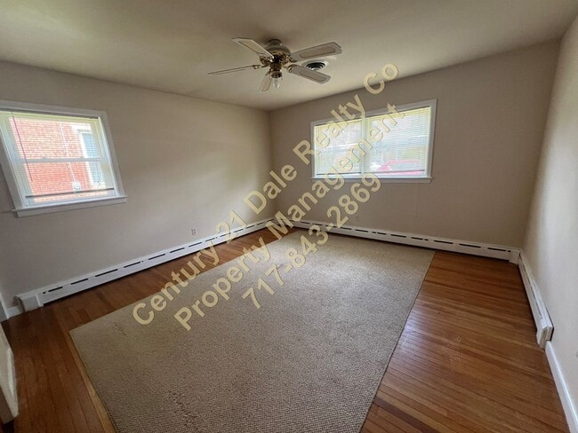 Building Photo - 3 BR, 3 Bath home in Red Lion School District