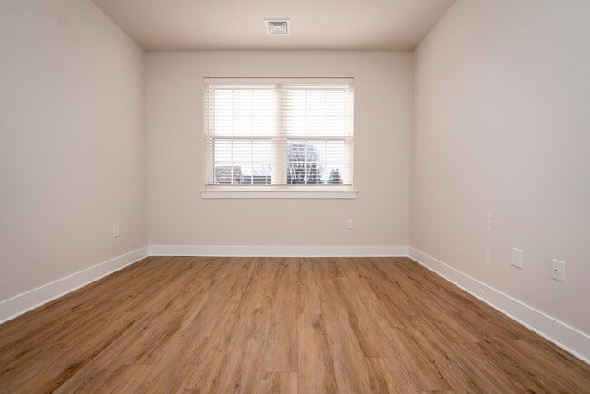 Building Photo - 1763 Madison Ave