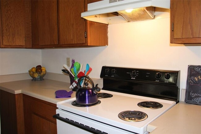 Building Photo - 11611 Rustic Rock Dr