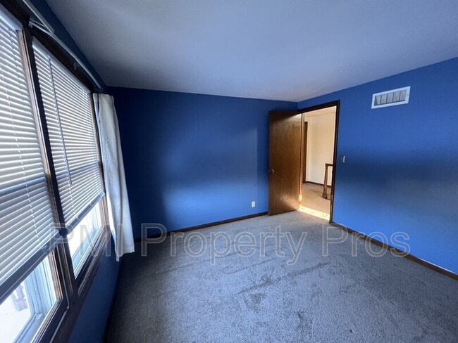 Building Photo - 3204 Chateau Ct