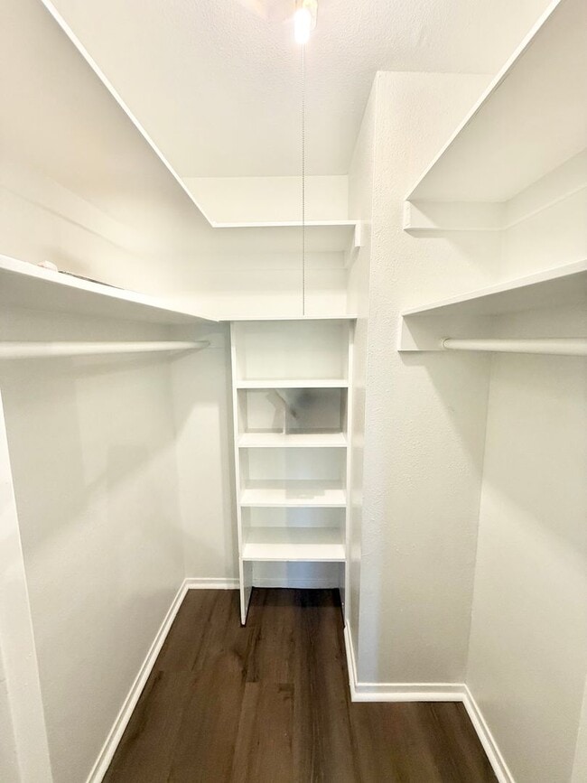 Building Photo - 18135 Serenity Way