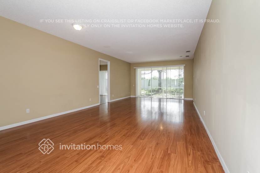 Building Photo - 362 Fareham Dr