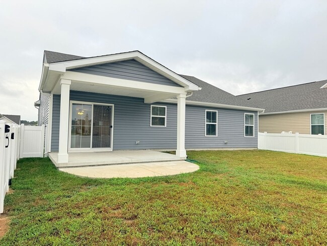 Building Photo - Charming 3 Bed Home in Milford Ponds with ...