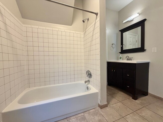 Building Photo - 1719 William Howard Taft Rd