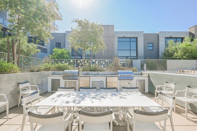 Building Photo - Arts District- Downtown Las Vegas~Luxury furnished condo now available!