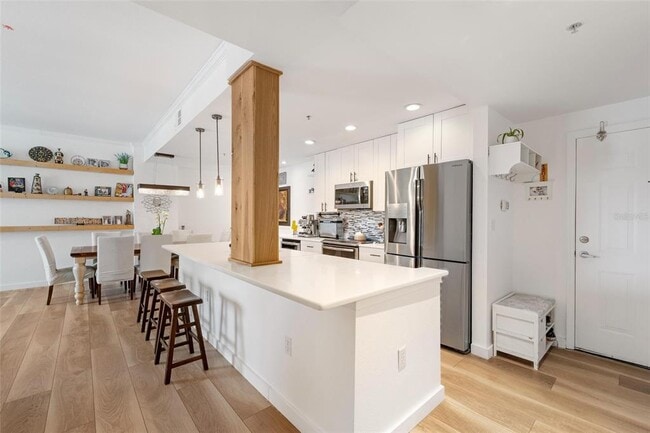 Building Photo - 700 S Harbour Island Blvd