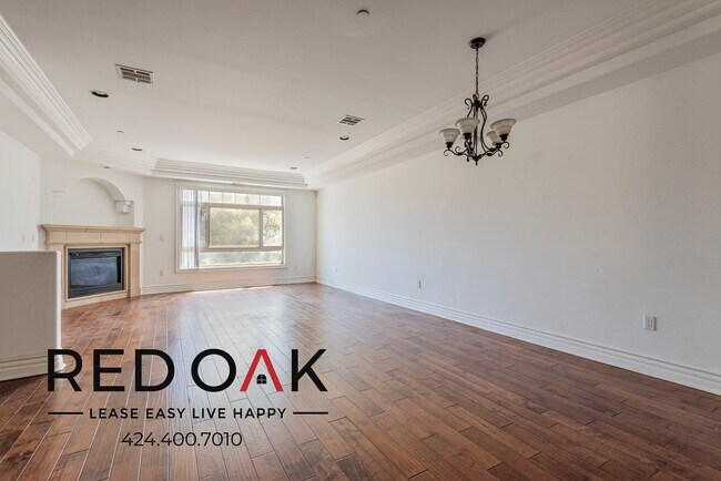 Building Photo - 10640 Woodbridge St