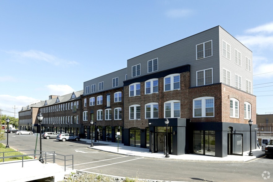 Musical String House 120360 Rd New Brunswick NJ 08901