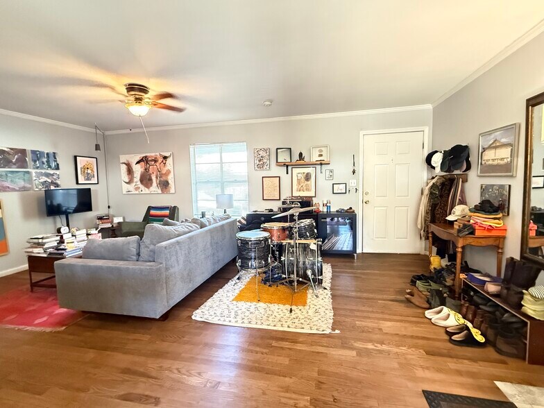 Building Photo - 3014 Matador Drive