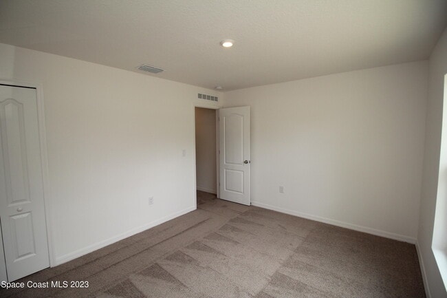 Building Photo - 147 Franzing St
