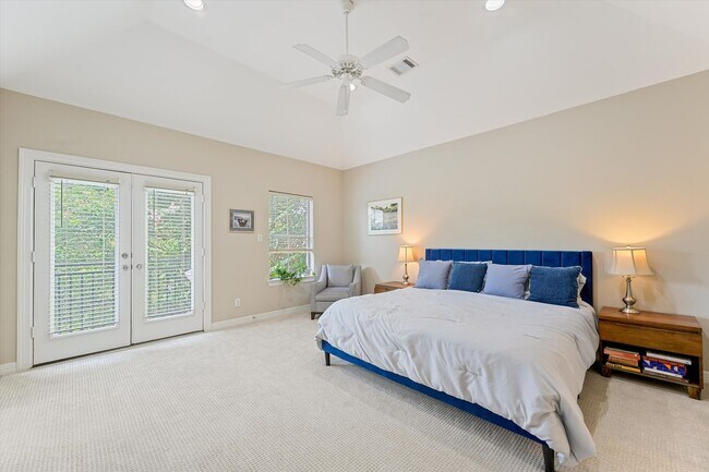 Building Photo - Beautiful Brick Patio Home with Solar and ...