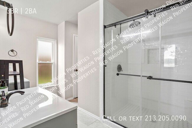 Building Photo - 7130 Elm Trail Dr