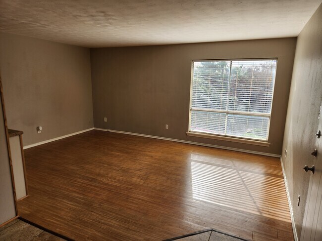 Building Photo - 5000 Bowser Ave