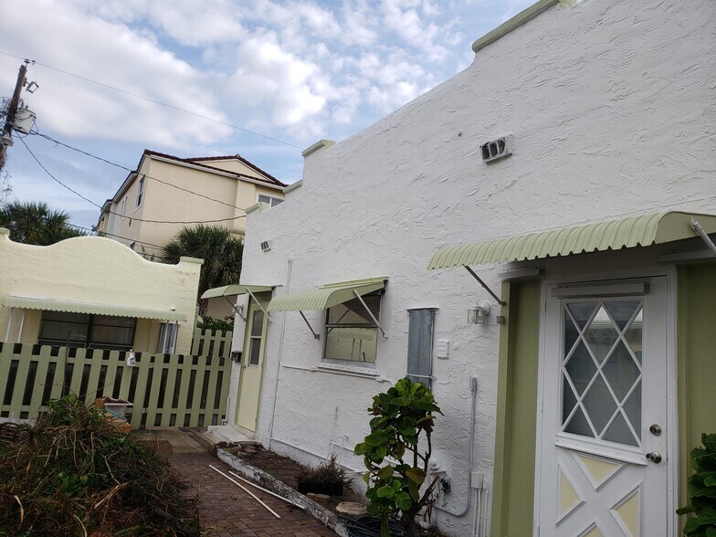 Building Photo - 319 Kenilworth Blvd