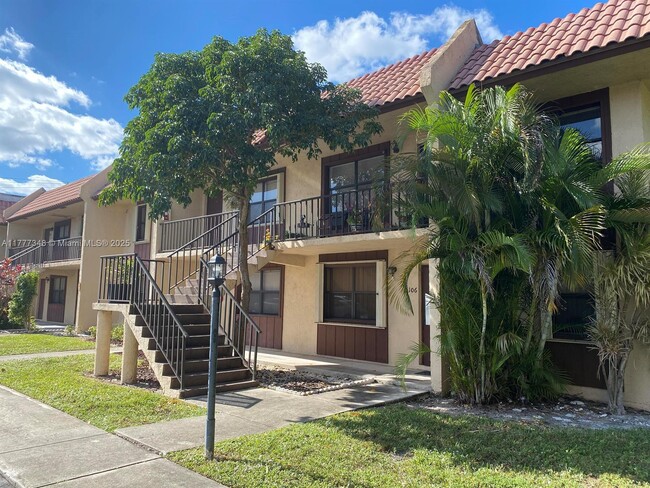 Building Photo - 5987 Forest Hill Blvd