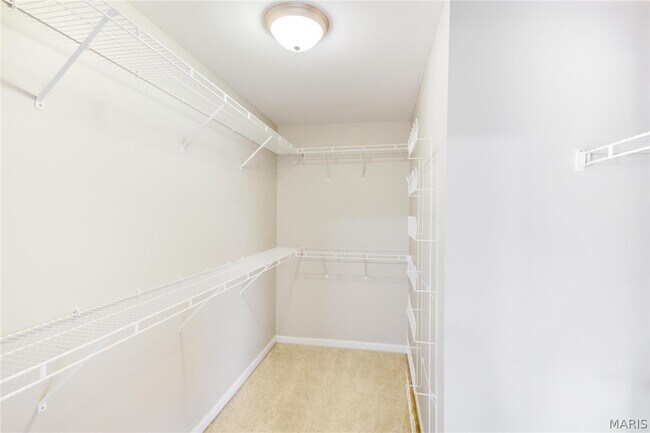 Building Photo - 400 Willott Square Dr
