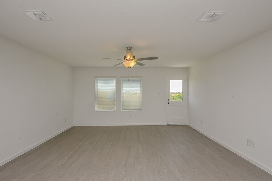 Building Photo - 10136 Dalgreen Cir