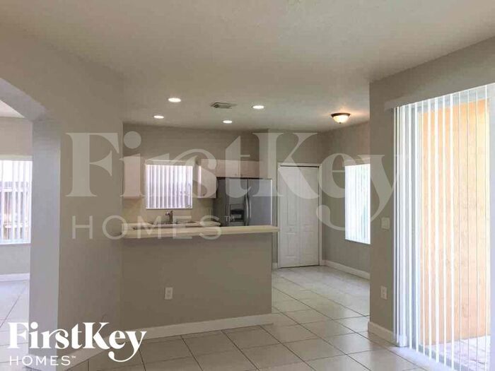 Building Photo - 15320 SW 141st Ct