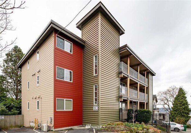 Building Photo - Sunny 1 bed 1 bath condo in Fremont