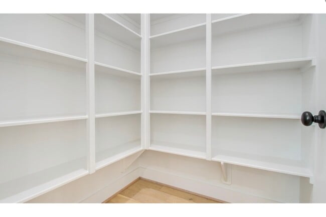 Building Photo - 2803 Anita St