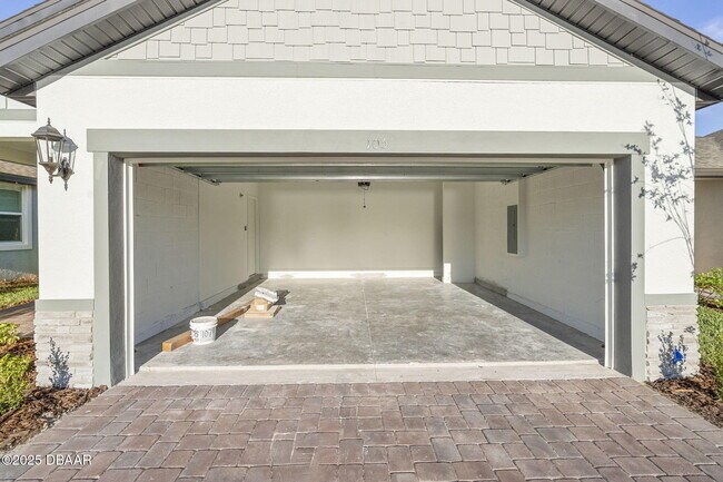 Building Photo - 105 Pitching Wedge Dr