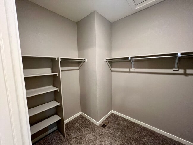 Building Photo - 6130 B Street Rd