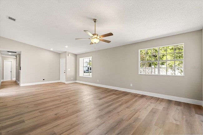 Building Photo - 975 Malden Ct