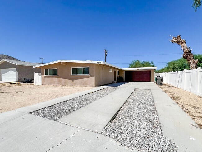 Primary Photo - 2 Bedroom in 29 Palms
