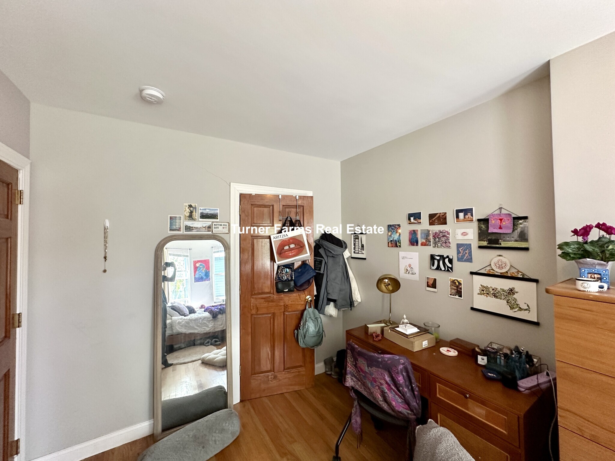 Building Photo - 346 Putnam Ave