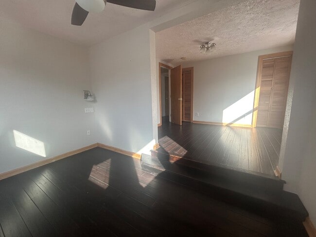 Building Photo - 127 Hyers St