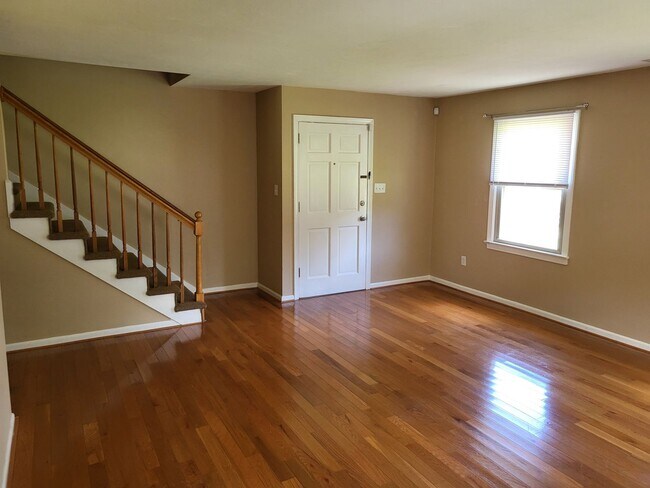 Building Photo - Downs1345-1347