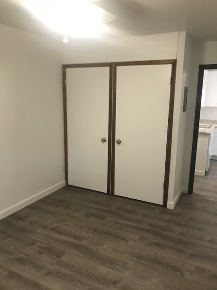 Building Photo - 800 S 4th St