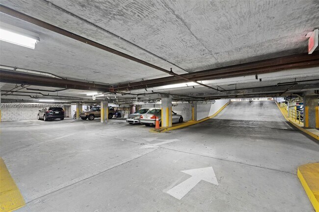 Building Photo - 2801 Florida Ave