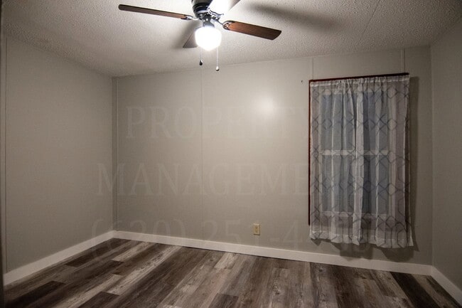 Building Photo - Charming 2 Bedroom, 1 Bath Home for Rent!