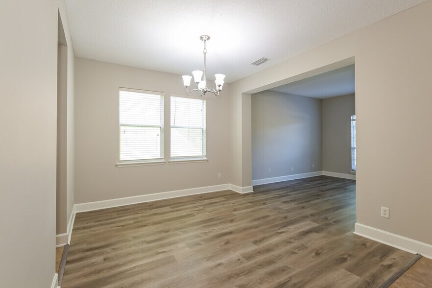 Building Photo - 3339 Turkey Creek Dr