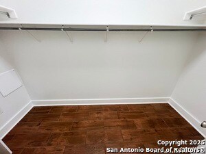 Building Photo - 6601 Shadden Oaks