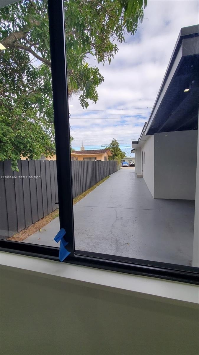 Building Photo - 40 SW 34th Ave