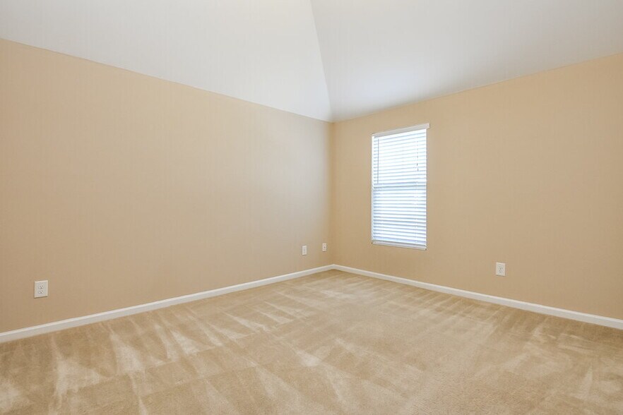 Building Photo - 5045 Stonewood Pines Dr