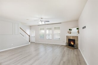 Building Photo - 15007 Holland Grove Ct