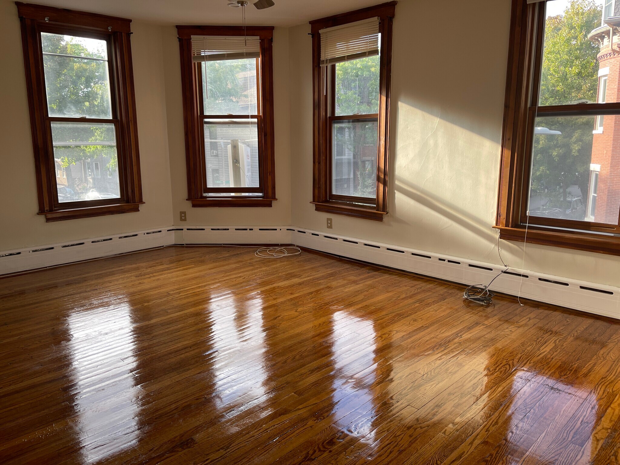 Building Photo - 338 K St