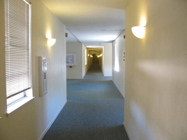 Building Photo - 951 S 12th St