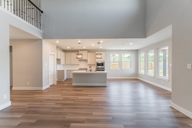 Building Photo - 2016 Woodland Park Ct
